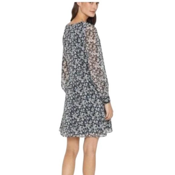 Club Monaco Mulberry Silk Twist Drape Mini Dress in Color Blue Dahlia. Size 8. - Picture 3 of 15